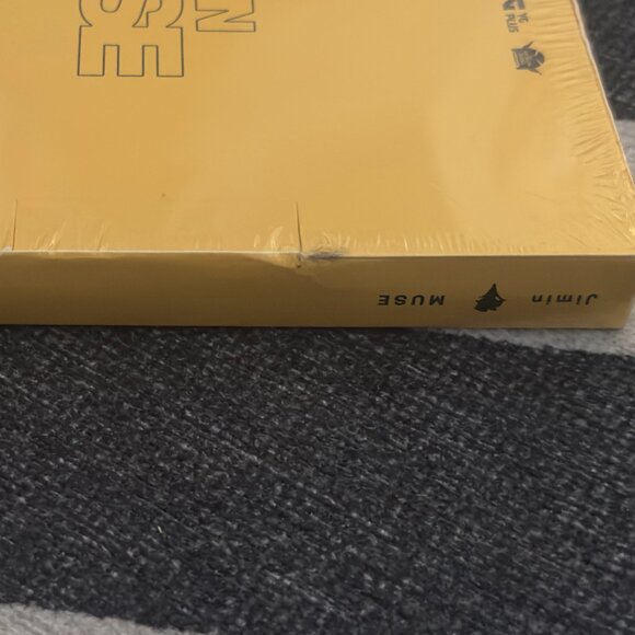 💛 Jimin – MUSE [Target Exclusive | SERENADE Ver. | Yellow Cover] - Picture 5 of 9